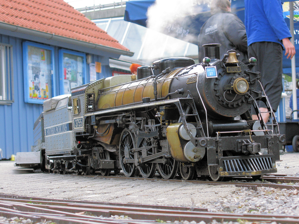 SP Class P4 3755 (Spur 5) von G. Buschan , Wien AU (gebaut von H. Kargl Mürzzuschlag). Dampfbahner Plochingen September 2015.