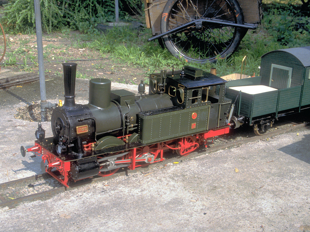 Pr T4/2 1750 (Spur 5) von Rolf Gawlik, Leverkusen. Dampfbahn Strasser Auenheim Juni 1990.