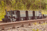 Bay D VI (Spur 5) mit Lokalbahnzug, von Klaus Decker, August 2006.