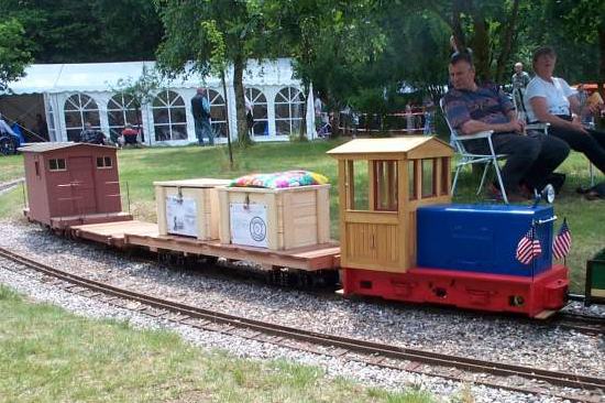 Amerikanische Diesel-Schmalspurlok auf 184mm Spur